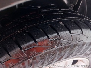 Kia Ostatní modely Sorento 2,5   103kw 2005