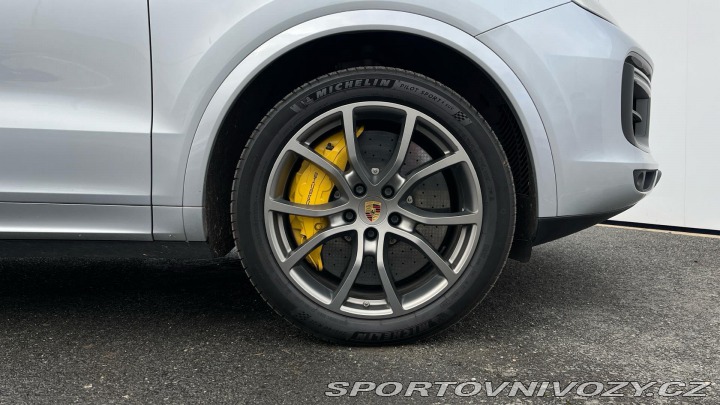 Porsche Cayenne Turbo 2019