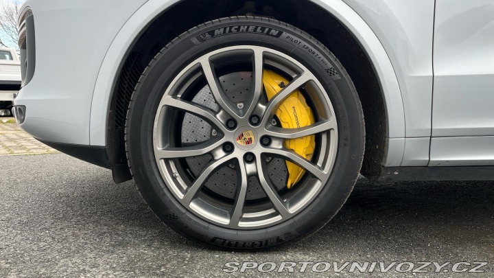 Porsche Cayenne Turbo 2019