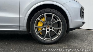 Porsche Cayenne Turbo 2019