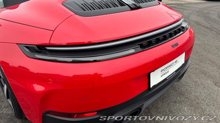 Porsche 911 Carrera 2025