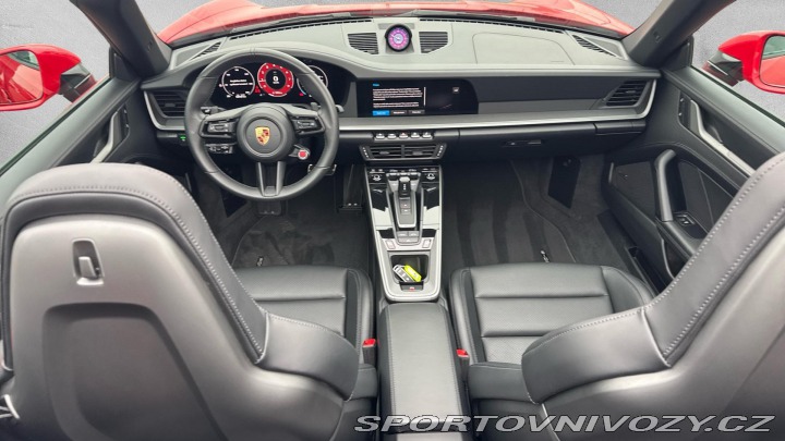 Porsche 911 Carrera 2025