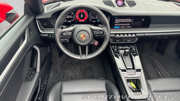 Porsche 911 Carrera 2025