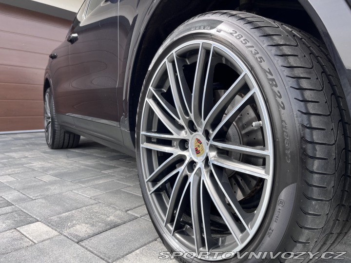 Porsche Cayenne  2019