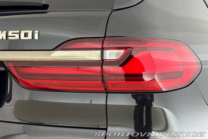 BMW X7 M50i 2021