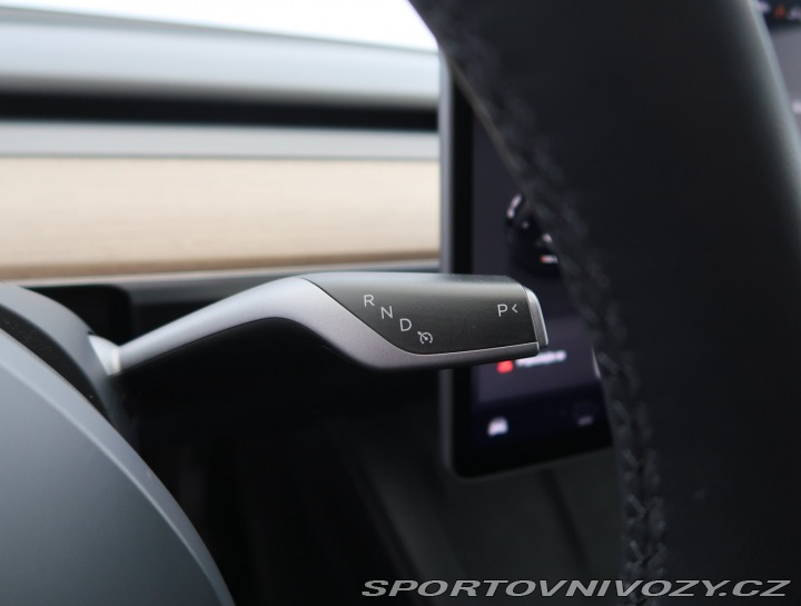 Tesla Model Y Long Range AWD 79kWh 2024