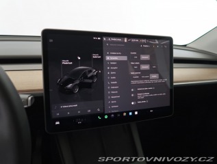 Tesla Model Y Long Range AWD 79kWh 2024