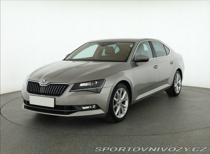 Škoda Superb 2.0 TSI 2015