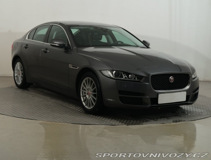 Jaguar XE E-Performance 2019