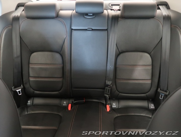 Jaguar XE E-Performance 2019