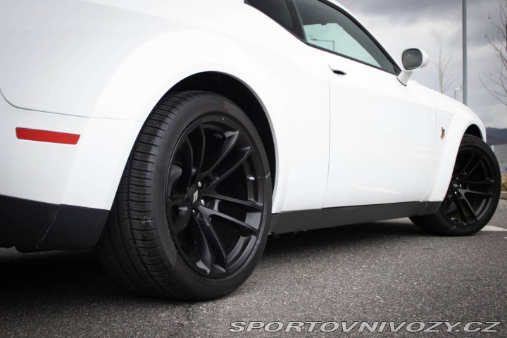Dodge Challenger SRT 6.4 HEMI NOVÝ / FINA 2026