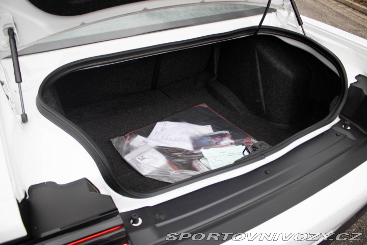 Dodge Challenger SRT 6.4 HEMI NOVÝ / FINA 2026