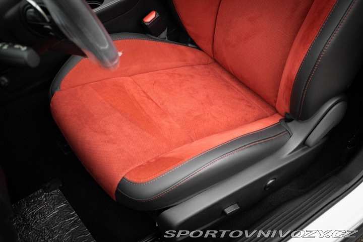 Dodge Challenger SRT 6.4 HEMI NOVÝ / FINA 2026