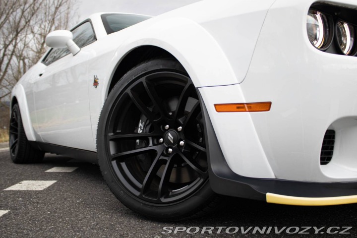 Dodge Challenger SRT 6.4 HEMI NOVÝ / FINA 2026