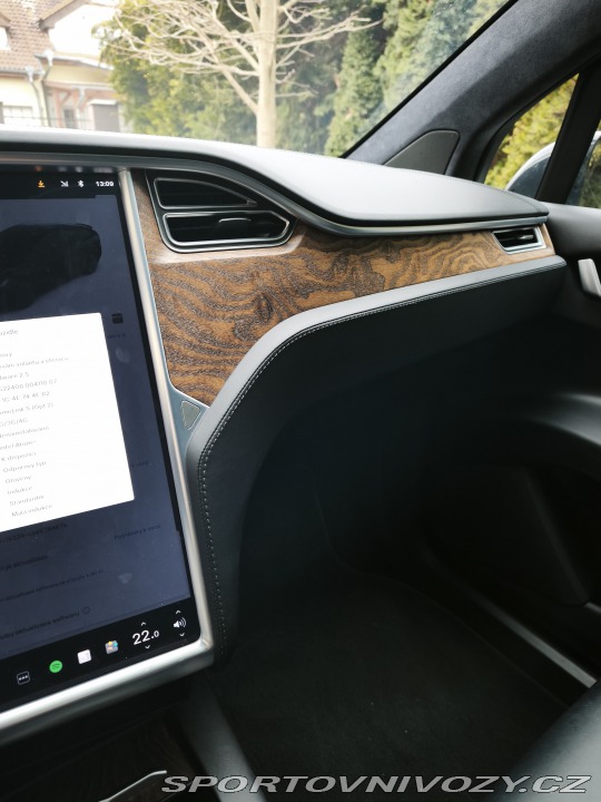 Tesla Model X  2018
