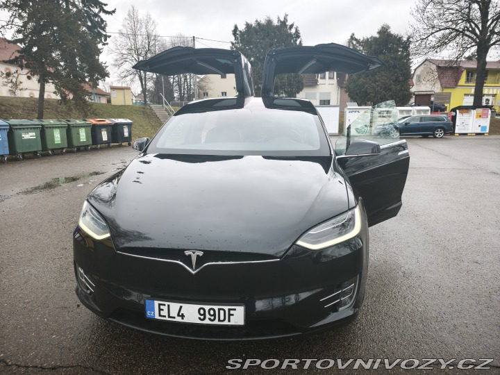 Tesla Model X  2018