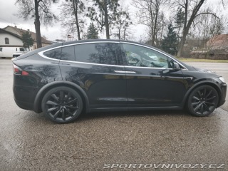 Tesla Model X  2018