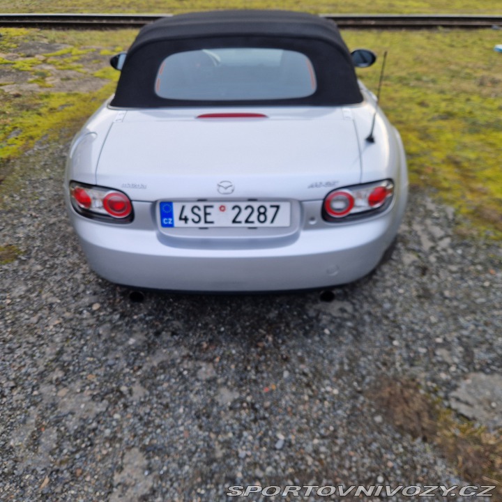 Mazda MX-5  2005