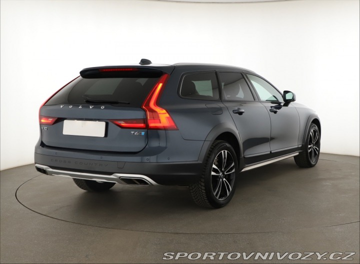 Volvo V90 Cross Country T6 2.0 AWD 2018
