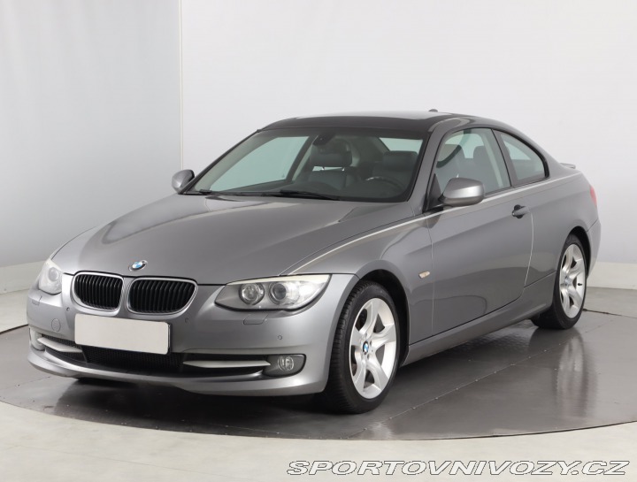 BMW 3 320 d 2011