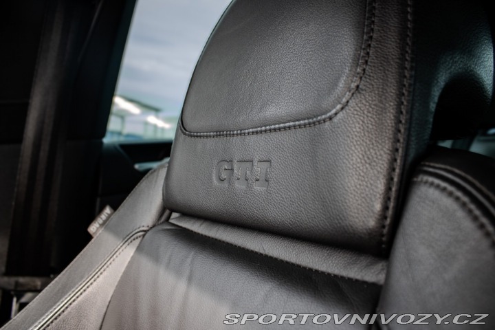 Volkswagen Golf 2.0 FSI GTI Turbo DSG / 2005