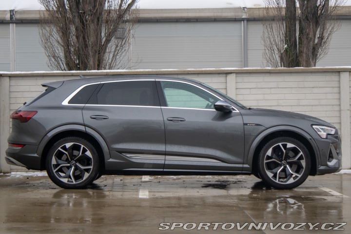 Audi Ostatní modely E-tron  S quattro AJ NA SPLÁTKY 2022