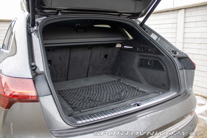 Audi Ostatní modely E-tron  S quattro AJ NA SPLÁTKY 2022