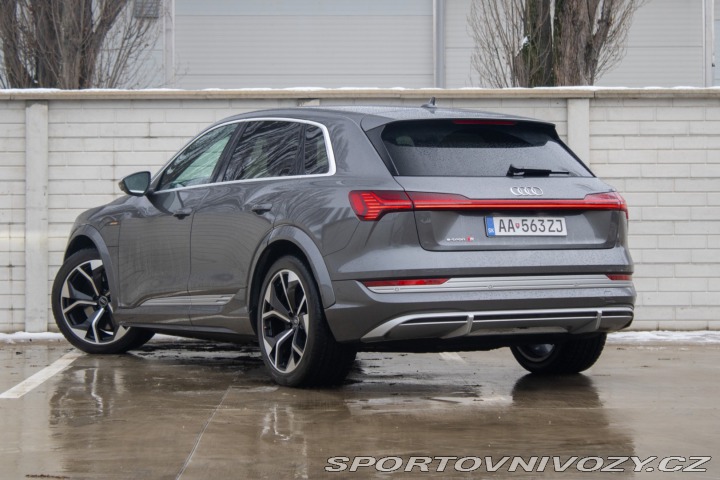 Audi Ostatní modely E-tron  S quattro AJ NA SPLÁTKY 2022