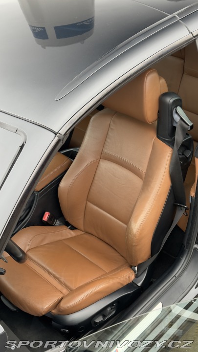 BMW 3 e93 335i DKG 2009