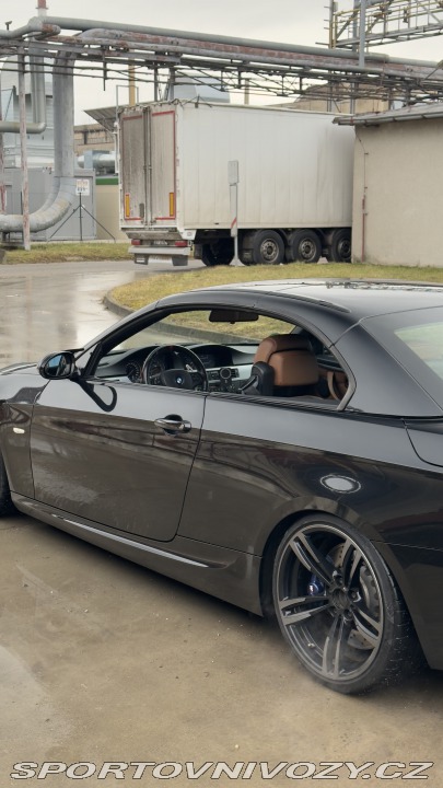 BMW 3 e93 335i DKG 2009