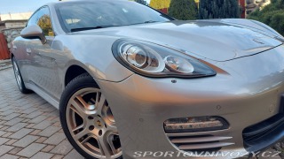 Porsche Panamera 4