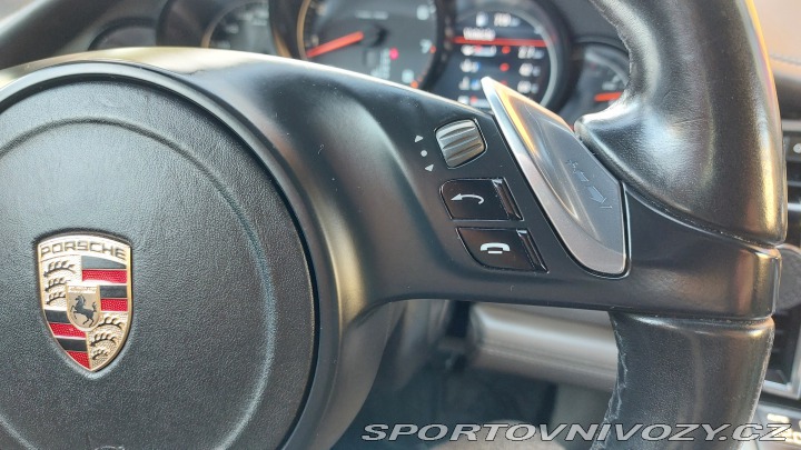 Porsche Panamera 4 2010