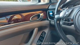 Porsche Panamera 4 2010