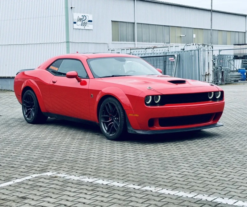 Dodge Challenger 