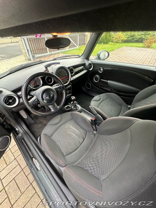 Mini Cooper JCW 2010