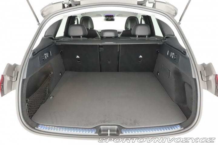 Mercedes-Benz Ostatní modely GLC AMG Line GLC 220 d 4MATIC 2025