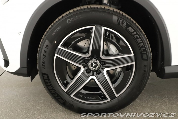Mercedes-Benz Ostatní modely GLC AMG Line GLC 220 d 4MATIC 2025