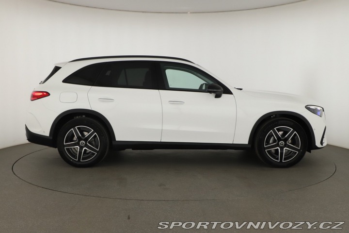 Mercedes-Benz Ostatní modely GLC AMG Line GLC 220 d 4MATIC 2025