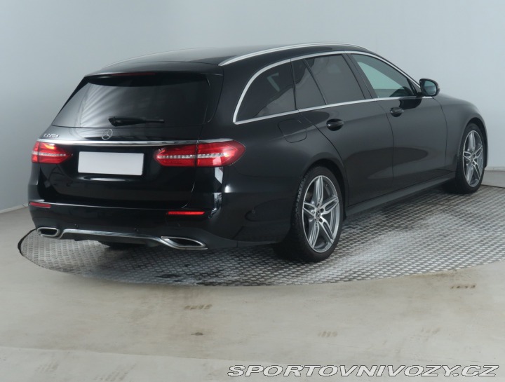 Mercedes-Benz E AMG Paket E 220 d 2018