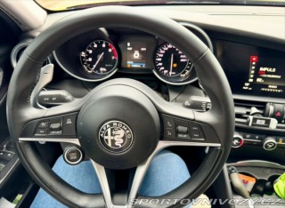 Alfa Romeo Giulia 2,0   Krásná 1800