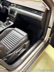 Volkswagen Ostatní modely Passat 2,0   4x4 176 kW, Highlin 1800