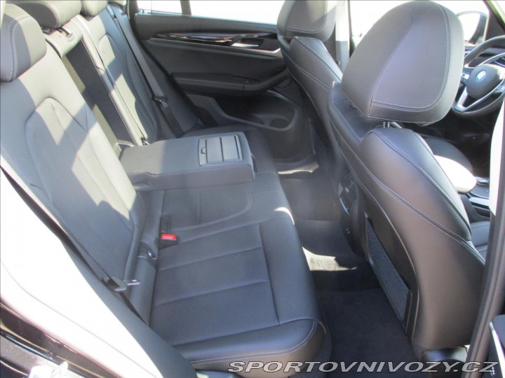 BMW X3 2,0 i xDrive 215kw 30e Hy 2021