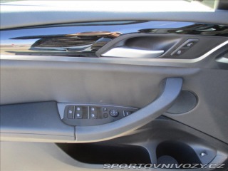 BMW X3 2,0 i xDrive 215kw 30e Hy 2021