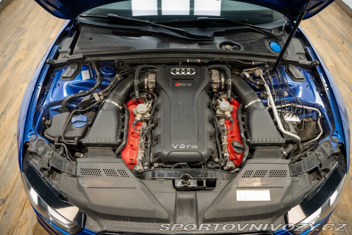 Audi RS5 4.2 FSI V8 QUATTRO 2013
