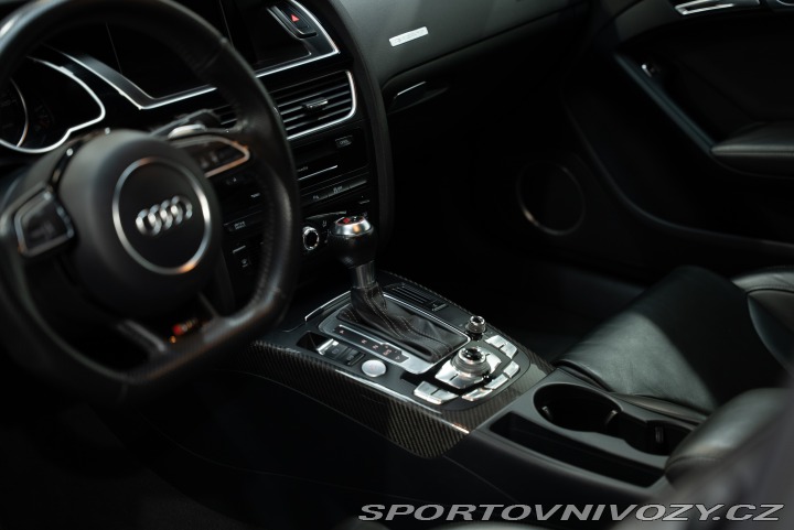 Audi RS5 4.2 FSI V8 QUATTRO 2013