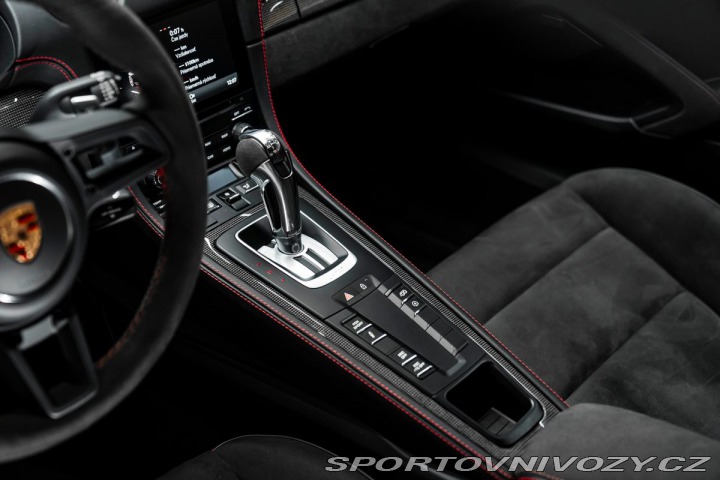 Porsche 718 GT4 2023