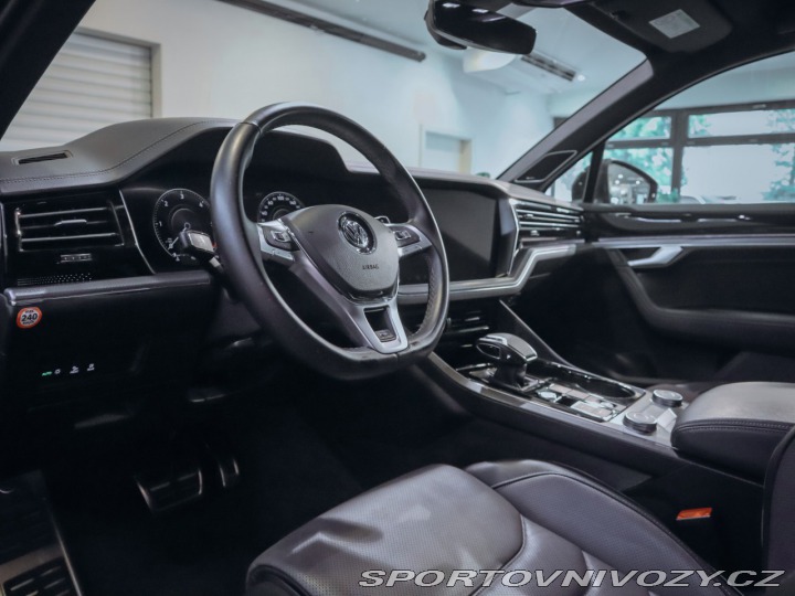 Volkswagen Ostatní modely Touareg R-Line 4Motion 4.0 TDI 31 2020