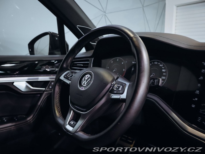 Volkswagen Ostatní modely Touareg R-Line 4Motion 4.0 TDI 31 2020