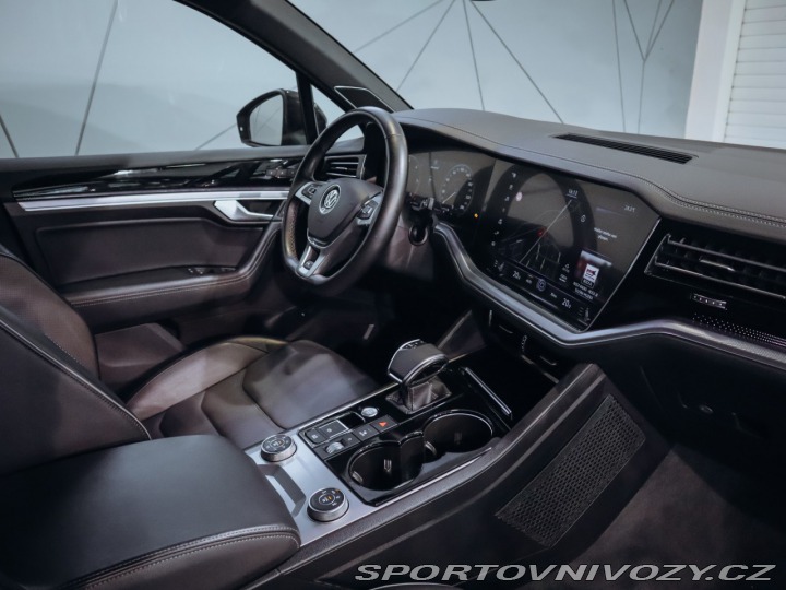 Volkswagen Ostatní modely Touareg R-Line 4Motion 4.0 TDI 31 2020