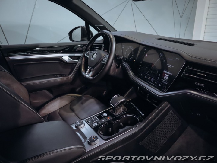 Volkswagen Ostatní modely Touareg R-Line 4Motion 4.0 TDI 31 2020